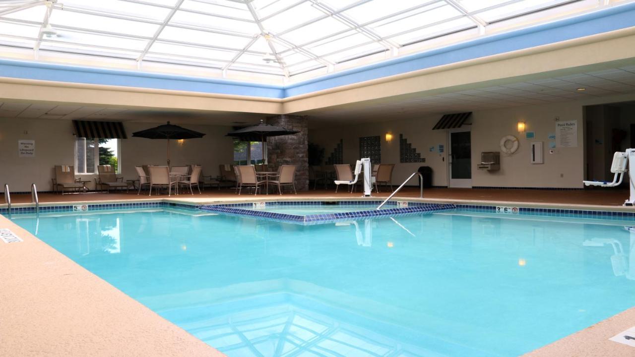 Holiday Inn Express Hotel & Suites Saginaw By Ihg Exterior foto