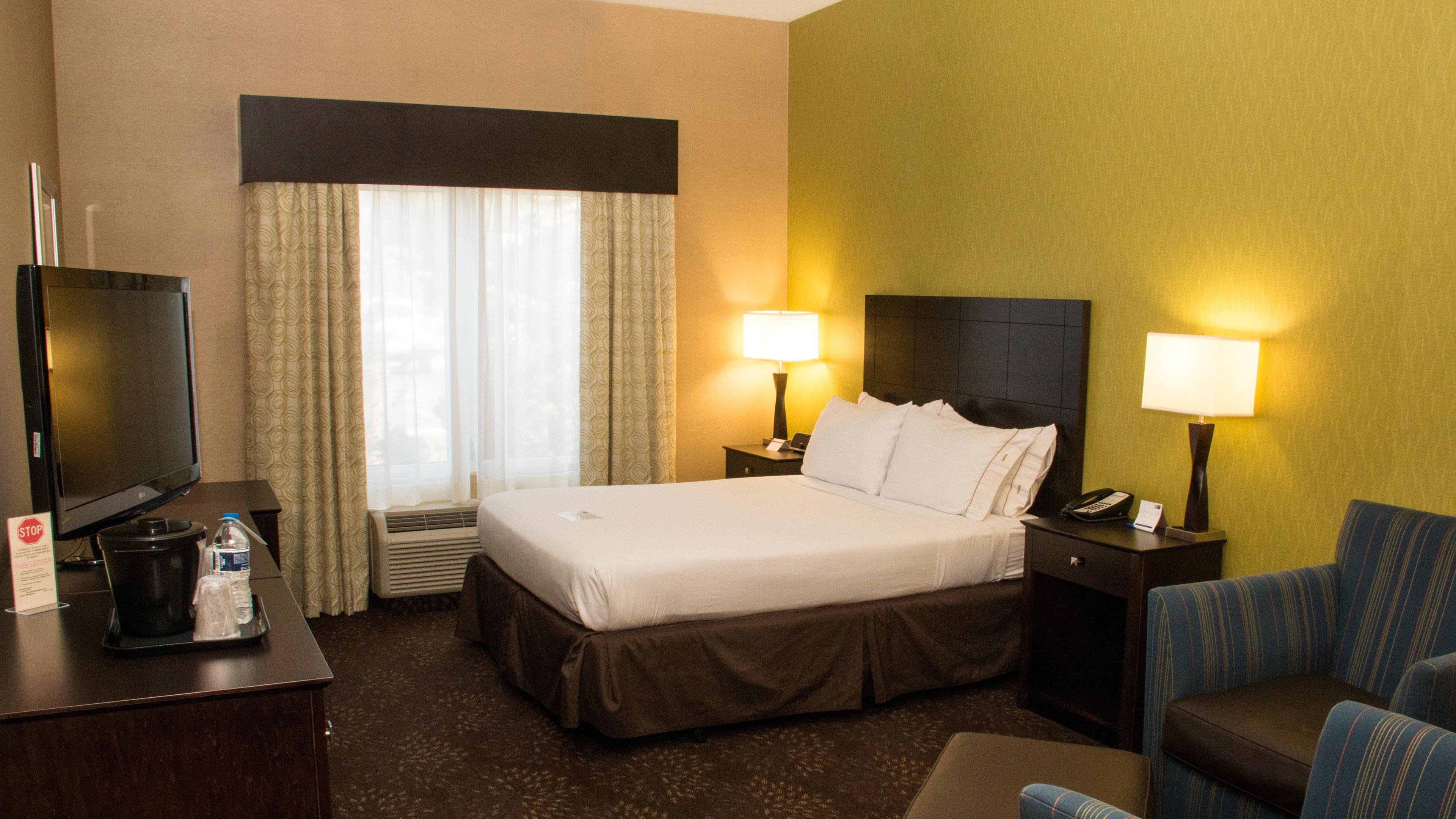 Holiday Inn Express Hotel & Suites Saginaw By Ihg Exterior foto