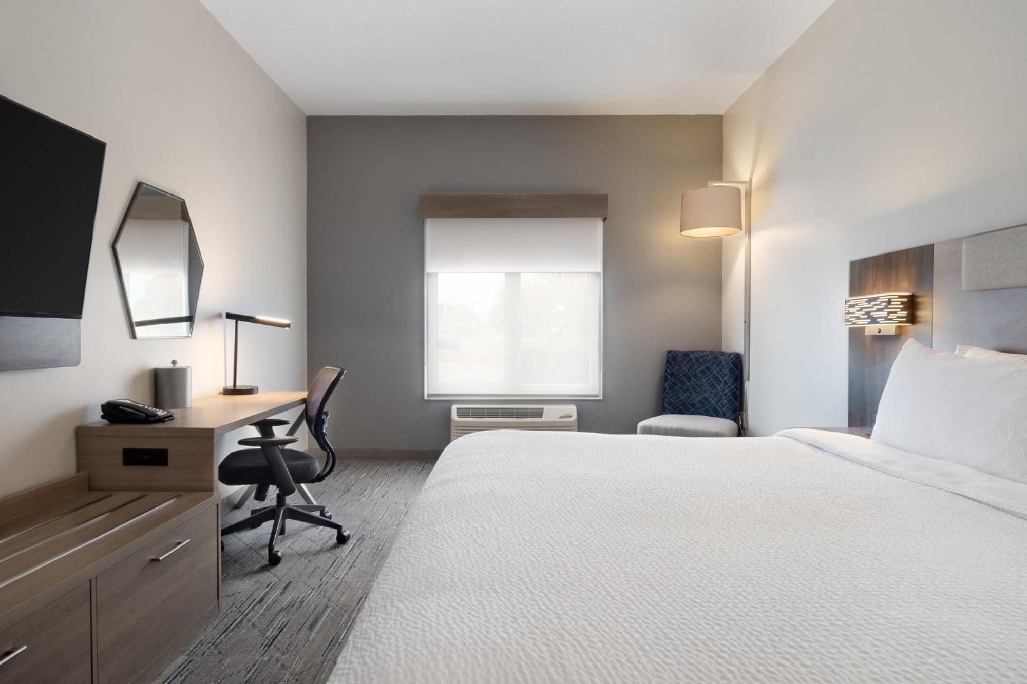 Holiday Inn Express Hotel & Suites Saginaw By Ihg Exterior foto