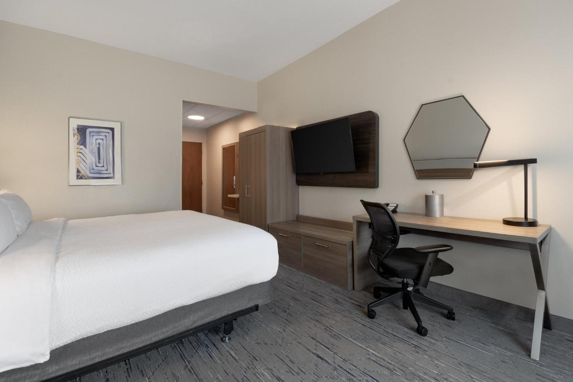 Holiday Inn Express Hotel & Suites Saginaw By Ihg Exterior foto